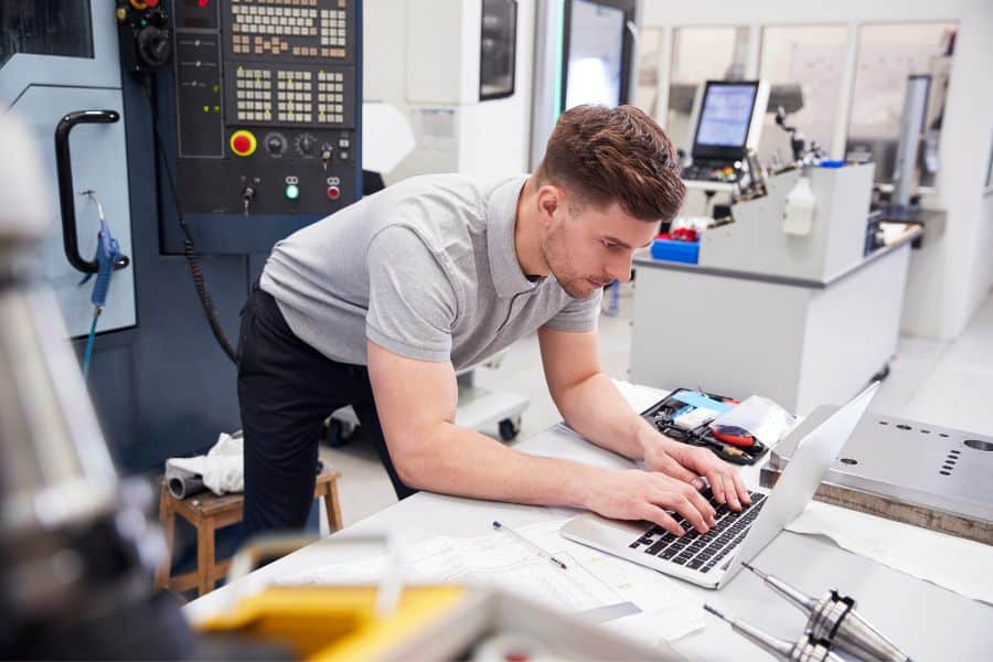 student-studying-engineering-with-the-aid-of-engineering-bursaries