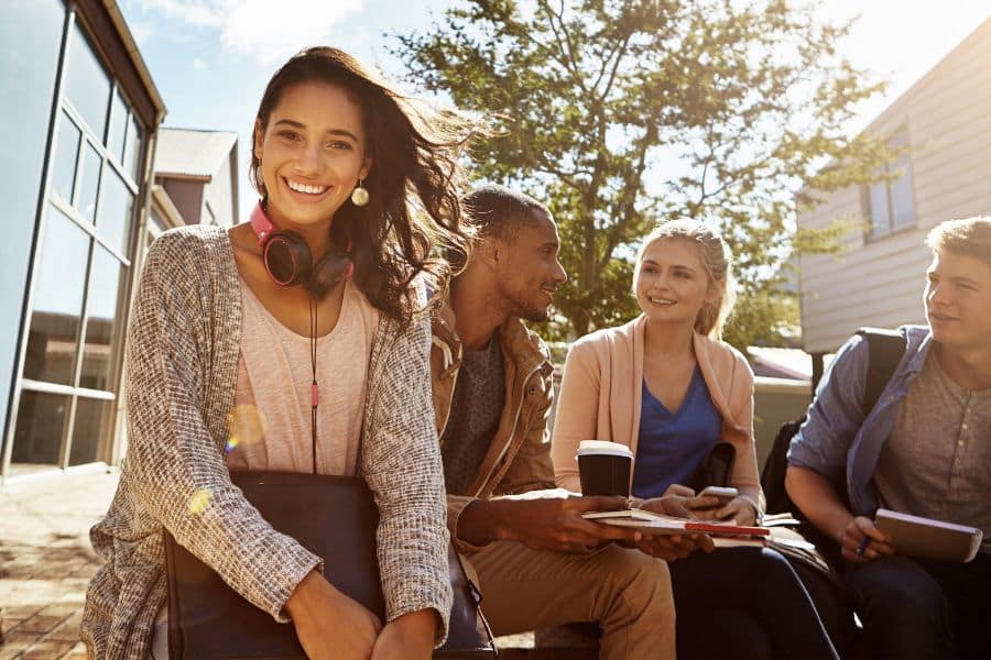 How to Make Friends at University as a First-Year Student