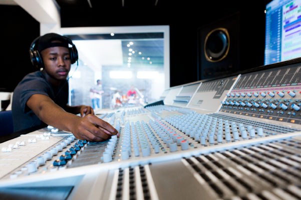 Academy of Sound Engineering - Image 3
